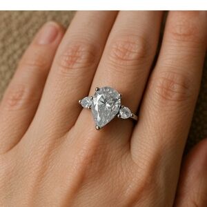 Stunning Pear Cut CZ Three Stone Engagement Ring Silver Tone Size 5 Bridal...